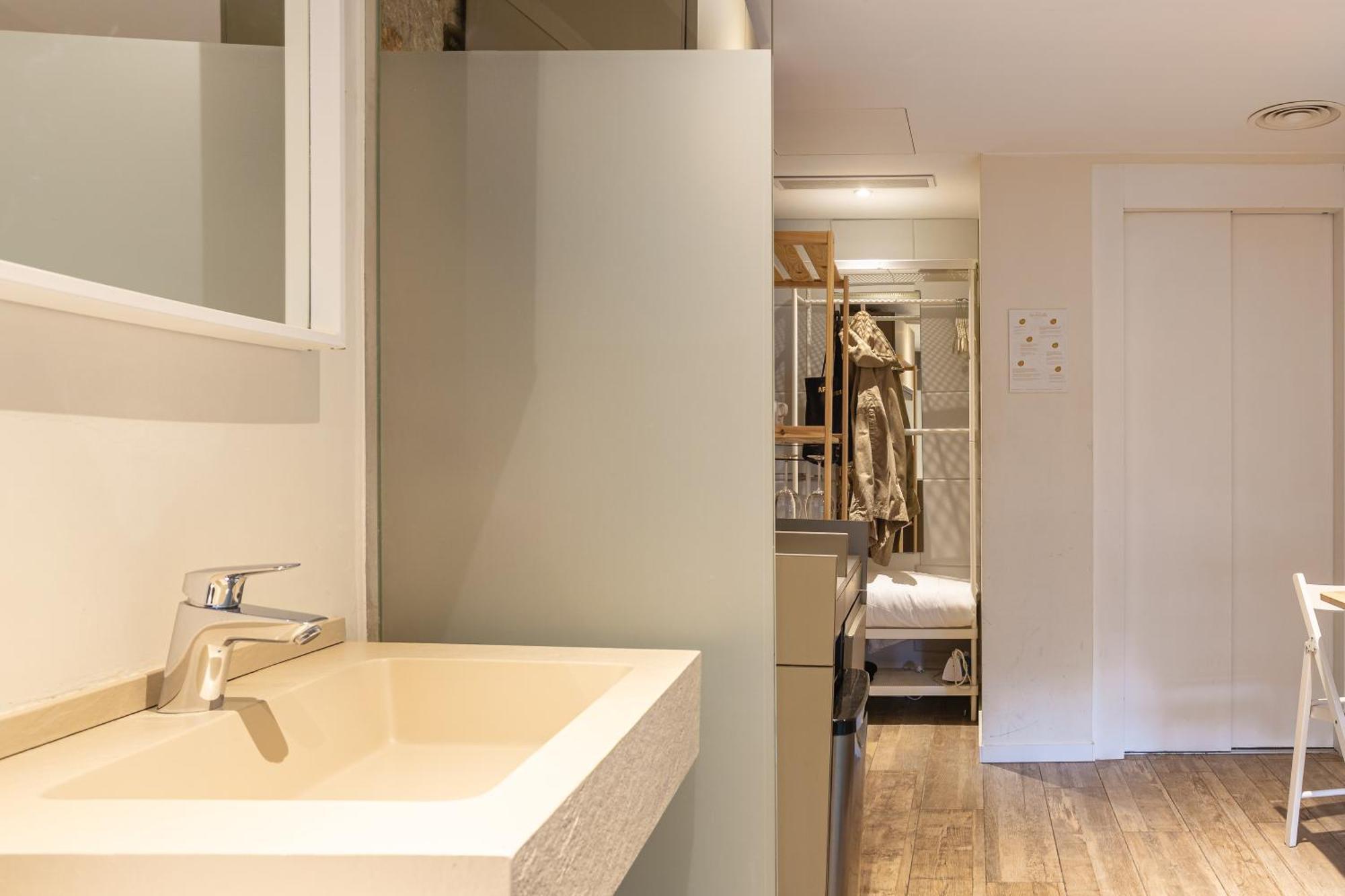 Apt 4 Lavanda Girona Eksteriør bilde
